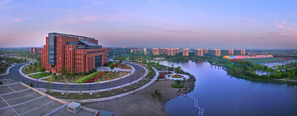 1431371803431608.jpg 鸟瞰校园一角.jpg