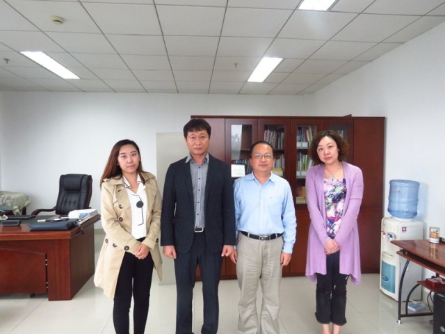 1490581565178710.jpg 韩国国立全北大学校方代表访问我院.jpg